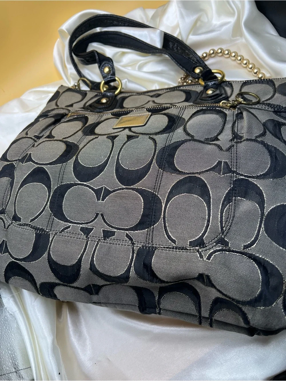 COACH POPPY Black Signature Glam Tote.